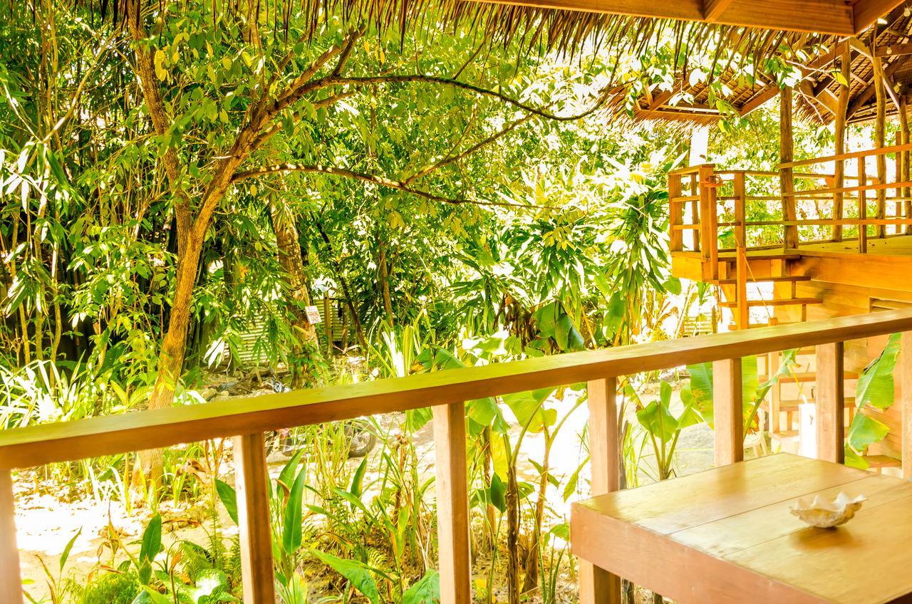 Amihan Bungalows General Luna  Buitenkant foto