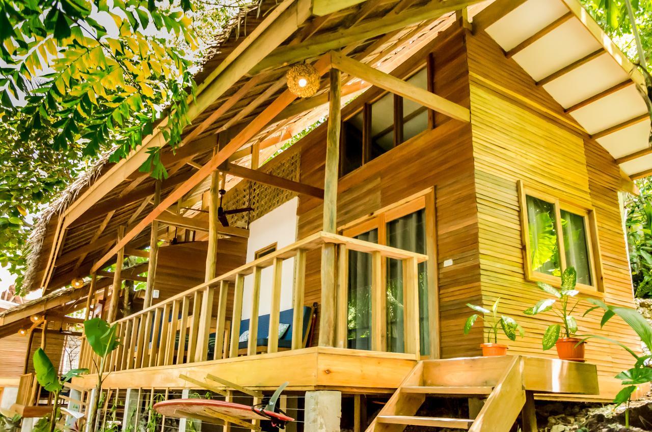 Amihan Bungalows General Luna  Buitenkant foto